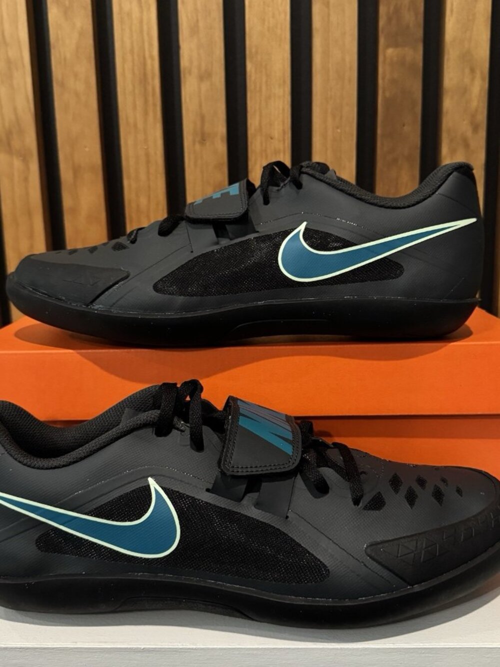SIZE 10.5 MENS - Nike Zoom SD 2 Black Throwing Shoes Womens Size 12 FZ9665-001